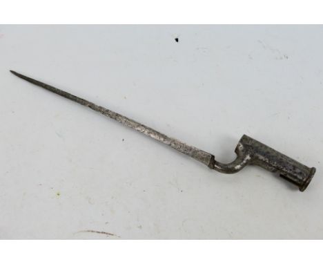A Land Pattern style socket bayonet with 32 cm (l) triangular section blade, apparently unmarked, overall length 42 cm. [W]No