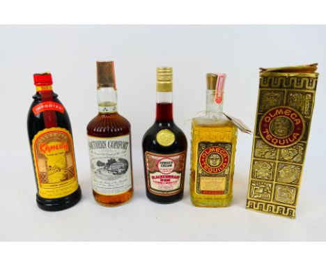 A collection of c.1970's bottled spirits and liqueur to include Olmeca Tequila, 26⅔ fl ozs and 70° Proof (boxed), Kahlua 24½ 