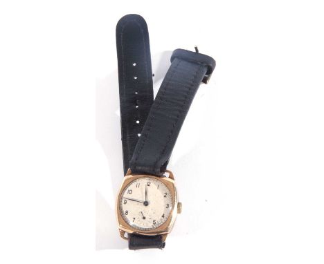 Vintage gents 9 carat gold Enicar wristwatch. The watch has a 15 jewel Swiss manually wound movement, hallmarked for 9 carat 
