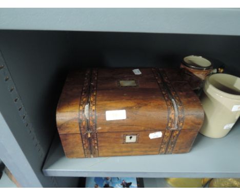 A vintage treen box with inlay design AF
