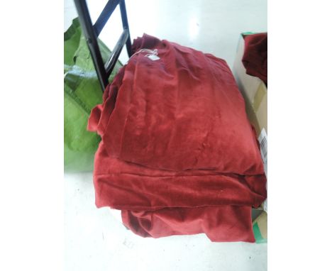A selection of vintage St Michaels red velvet curtains. Condition, Good no stains, marks or tears. Size pair one 72" drop 65"