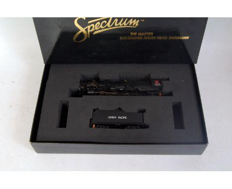 A Bachmann Spectrum USA H0 Union Pacific USRA Light 4-8-2 No. 7009 (M,BNM)