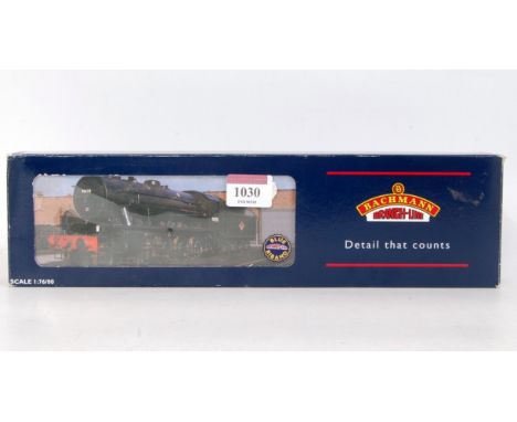 Bachmann 32-252 WD 2-8-0 Austerity engine and tender BR black late crest No. 90445 weathered version with instructions (G-BG)