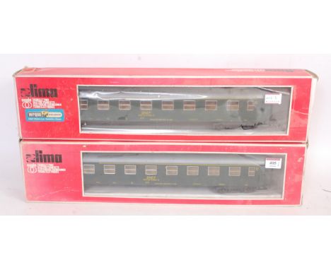 2x Lima green SNCF bogie coaches 1st class (VG-BP)