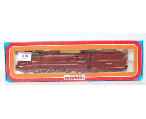 A Marklin 3-rail 3089 dark red streamlined DRG BR03 4-6-2 No. 03 1055 (NM-BG)