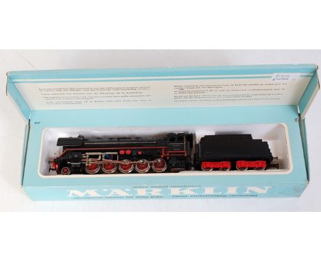 A Marklin 3-rail 3027 DB BR44 2-10-0 No. 44690 with 1958 version tender No. GN 809 (VG-BG)
