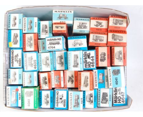 39 Marklin H0 goods wagons in picture boxes, a few duplicates, but good selection of 4 wheel wagons (G-BG)