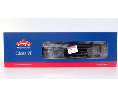 Bachmann 32-858 BR standard class 9F engine and tender, late crest factory weathered No. 92189, DCC ready (M-BM)