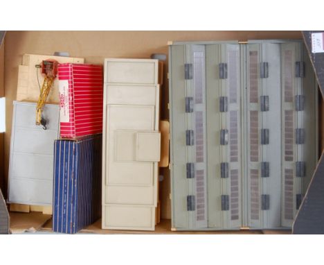 Large tray containing H-Dublo items, 5005/6 four road engine shed assembled (G), part 5083 building for terminal station with
