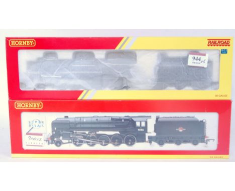 A Hornby R2105D BR black class 9F engine and tender No. 92156 has been professionally weathered (VGW-BVG) sold with a Hornby 