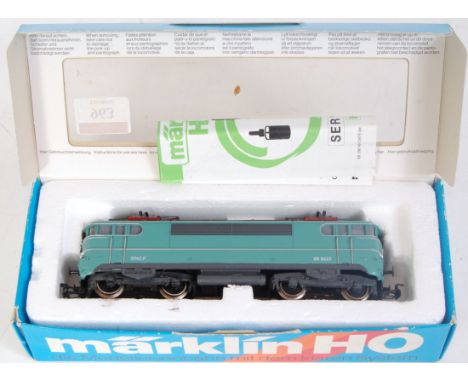A Marklin H0 3-rail 3038 SNCF BB9200 electric, No. BB9223 turquoise (VG,BVG)