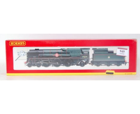 A Hornby R2204 BR lined green Merchant Navy class engine and tender No. 35020 'Bibby Line' (NM-BNM)