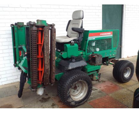 Ransomes Tplex 285D Ride on playing field mower. Triple cylinder about 7'6 cut with lawn tyres and Perkins 954cc diesel engin