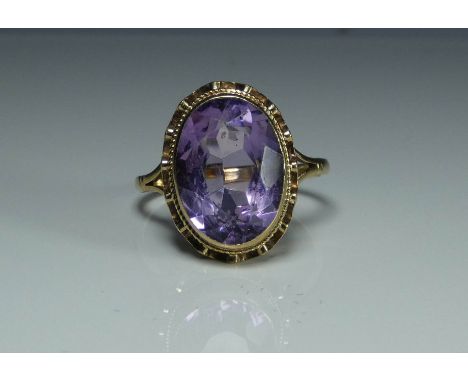 9ct yellow gold oval amethyst dress ring, ring size O