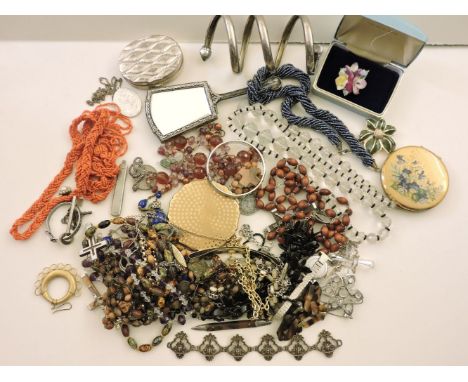 An Indian silver coiled bangle, a tortoiseshell bracelet, a moonstone star pendant, and assorted silver and costume jewellery