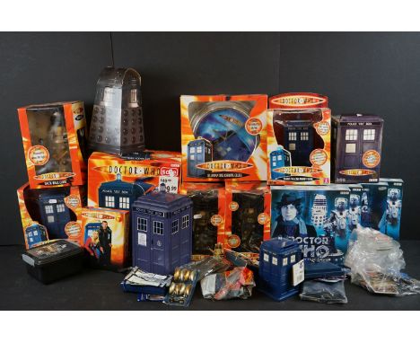 Doctor Who - Mixed Doctor Who collectibles to include 4 x Limited Edition Collectors Plates, Cards and Stickers, Tardis Coole