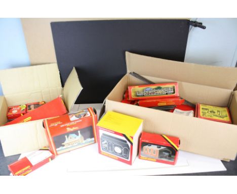 Quantity of Hornby OO gauge model railway to include boxed Operating Turntable Set, boxed R504 Engine Shed, track, rolling st