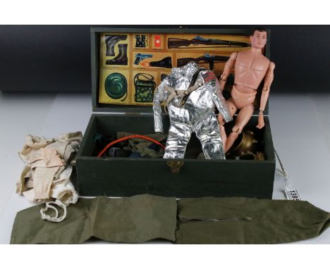 Original Action Man Foot Locker with figure, clothing and accessories, inner locker picture complete but starting to come awa