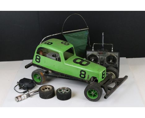 Mardave Stock Car Nitro radio control car with Futaba AM r/c