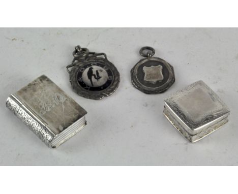 Two vintage 925 silver snuff/pill boxes, together with two silver medallions, 50g