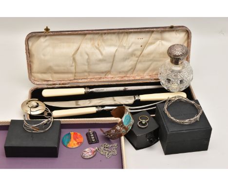 AN ASSORTMENT OF ITEMS, to include a boxed silver 'Paula Bolton' cuff bangle set with a peridot and amethyst cabochon, hallma
