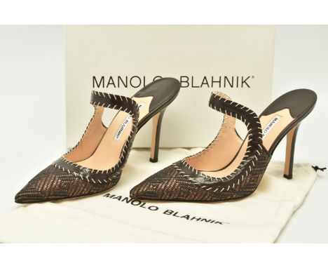 MANOLO BLAHNIK:PEDI NOLO105KELAA, brown raffia slip on heels with brown leather trim and cream stitching Continental size 39.