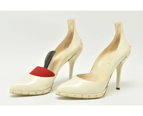 GUCCI CREAM LEATHER LADIES COURT SHOES, design by Tom Ford  AW2003 gold tone studs along platform edge and heel, Continental 