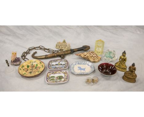(15) Small decorative articles, 20th C & later, c/o small assortment of glass articles, assortment of small ceramic dishes, o