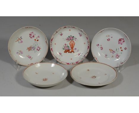 (5) Pieces Chinese Export porcelain, c/o pair of saucers, saucer, matching plate & saucer, largest 6" dia