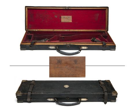 JAMES PURDEY &amp; SONS A BRASS-CORNERED OAK &amp; LEATHER SINGLE GUNCASE, fitted for 30in. side by side barrels, the interio