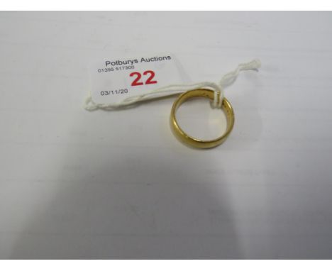 GOLD WEDDING RING, BRITISH HALLMARKS, INDISTINCTLY STAMPED, PERHAPS RE-SIZED, 7.4G, SIZE Q/R FOR GUIDANCE ONLY