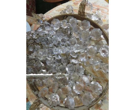 GLASS PENDANT ELECTRIC CEILING LIGHT FITTING (REQUIRES PROFESSIONAL INSTALLATION)