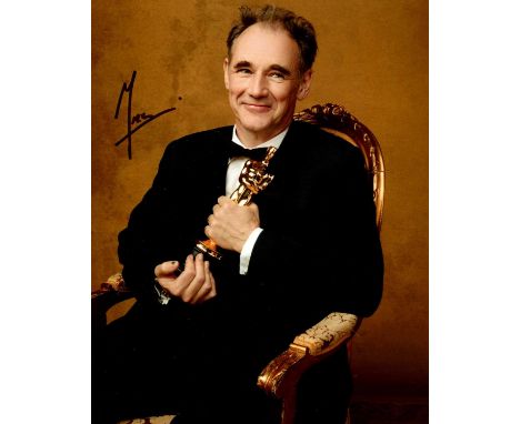 ACADEMY AWARD WINNERS: Small selection of three signed colour 8 x 10 photographs by various actors, all of them Academy Award
