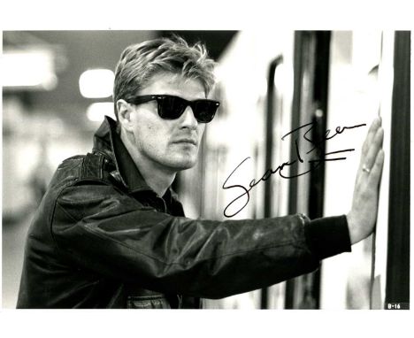 BEAN SEAN: (1959- ) English actor, portrayed Alec Trevelyan (006) in the James Bond spy film GoldenEye (1995). Signed 9.5 x 6