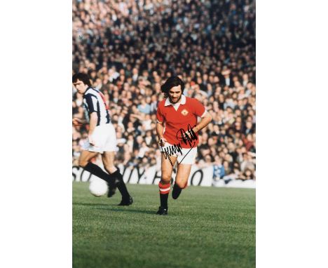BEST GEORGE: (1946-2005) Northern Irish footballer. Signed colour 11.5 x 16.5 photograph of Best in a full-length action pose