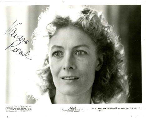 REDGRAVE VANESSA: (1937- ) English actress, Academy Award winner for Best Supporting Actress in 1977 for her role as Julia in
