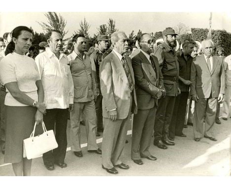 [CASTRO FIDEL]: (1926-2016) Cuban Prime Minister 1959-76 and President 1976- 2008. A 9.5 x 7 photograph, unsigned, showing Fi