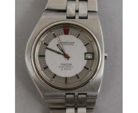 A gentleman's stainless steel Omega Constellation chronometer Electronic f300Hz wrist watch, with Omega box.