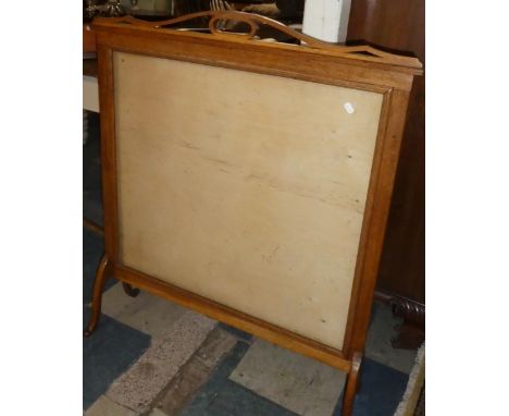 An Edwardian Large Oak Framed Fire Screen, 87cm Wide 