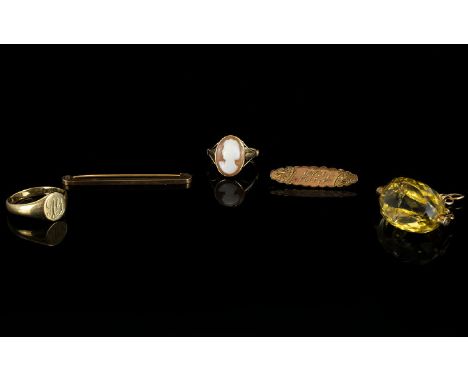 Collection of 9ct Gold Jewellery ( 5 ) Five Items In Total. All Fully Marked for 9ct Gold. Comprises 1/ 9ct Gold Cameo Ring, 