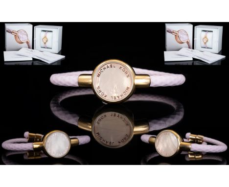 Michael Kors - Ladies Acess Crosby - Light Weight Activity Tracker Watch. MK101004, Sophisticated and Simple Design. Model ND