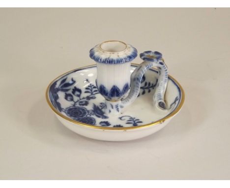 MEISSEN. A Meissen porcelain chamber stick. Diameter 12cm.