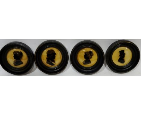 Four reverse glass painted silhouette round portrait miniatures D6.5cm (4)    Condition Report   Click here for further image