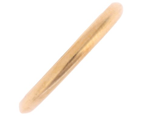 An 18ct gold wedding band ring, band width 2.2mm, size M, 1.8g . Condition Report:No damage or repair, full UK hallmarks clea