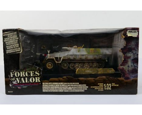 Forces of Valor - A boxed 1:32 scale Forces of Valor #81510 diecast WW2 German Sd.Kfz Kanonenwagen (Hungary 1945). The model 