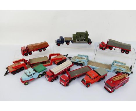 Corgi Heavy Haulage - A group of unboxed trucks in 1:50 scale including Scammell Constructor and low loader, Leyland lorry in