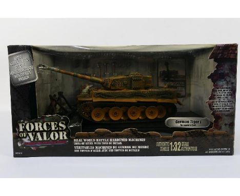 Forces of Valor - A boxed 1:32 scale Forces of Valor #80001 diecast WW2 German Tiger I (Normandy 1944) tank. The model appear