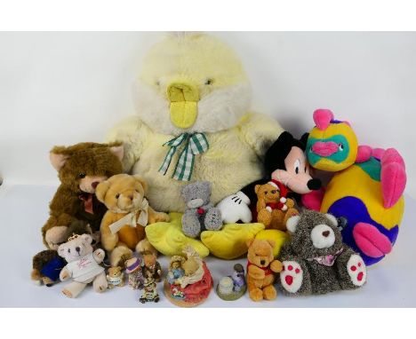 Disney, Me-To-You, Furrytails, Paw Print, Paws For Thoughts, Other - 17 x soft toys, bears, and ceramic bears and similar - L