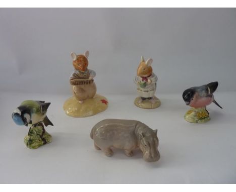 A Royal Doulton Brambly Hedge model of Mr Saltapple DBH39 together with a further Brambly Hedge figure of Mr Apple DBH2, a Be