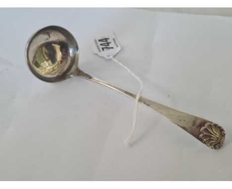 A VICTORIAN SCOTTISH SILVER SAUCE LADLE WITH SHELL TERMINAL, EDINBURGH 1850